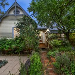 Plynlimmon - The Cottage at Kurrajong